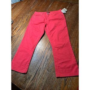 New Misses Size 6 Supplies by Union Bay Whitney Cropped Capri Pants Strawberry